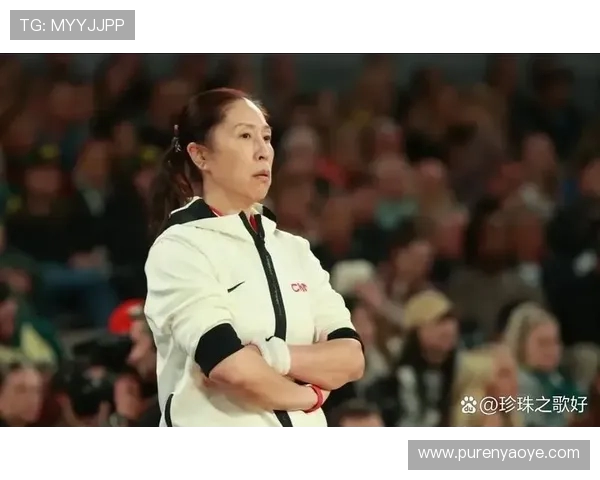 黄芳专访：从排球新星到传奇教练的奋斗与成长之路